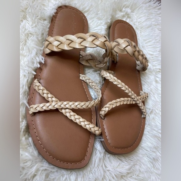 Universal Thread Braided Sandals - Picture 3 of 4